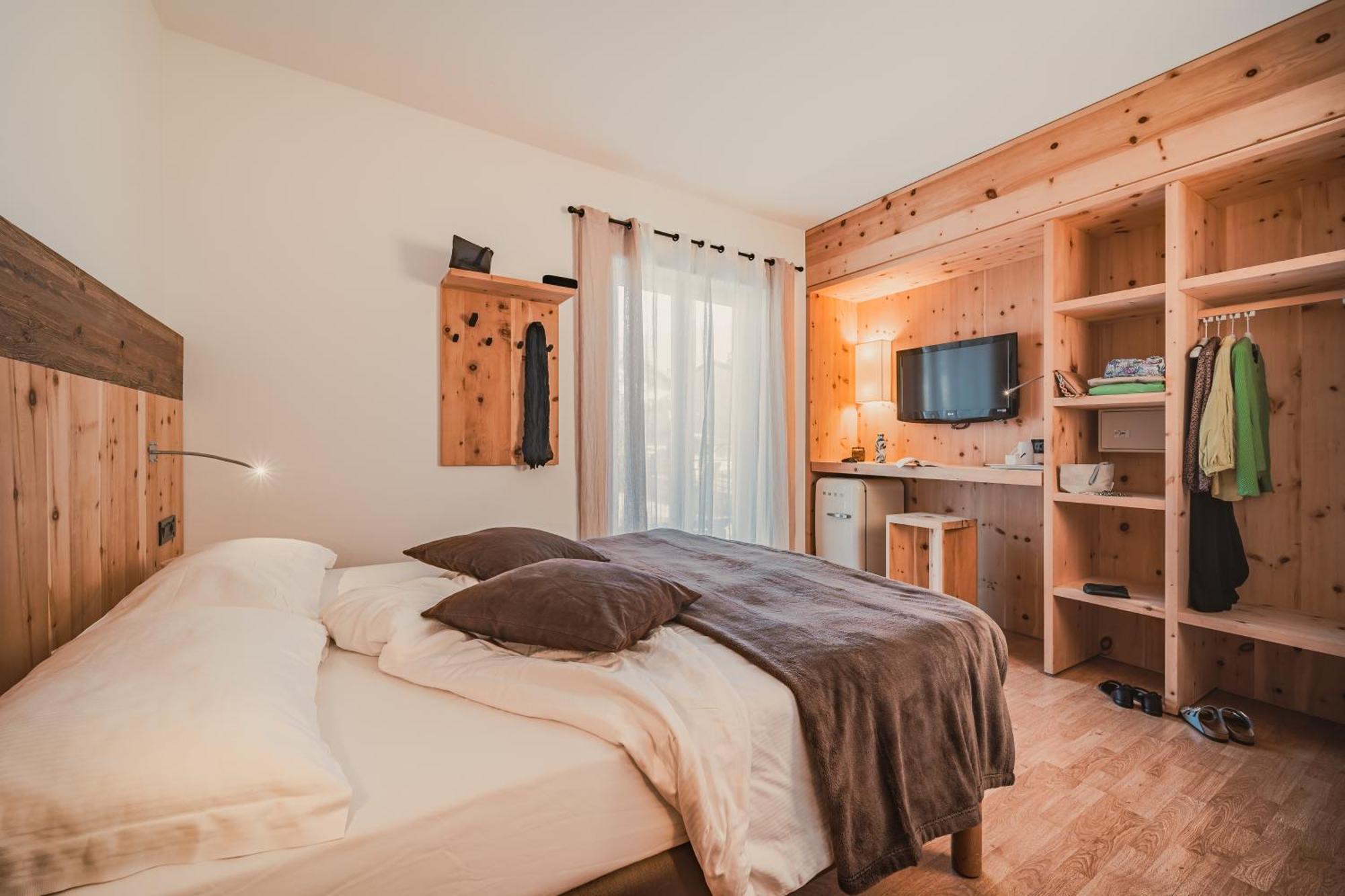 Cristallo Sport & Wellness Hotel Levico Terme Room photo